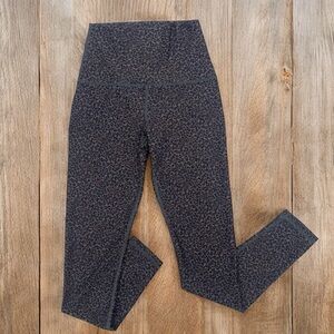 Aerie Offline Size Large High Rise Shiny Leopard Print 7/8 Leggings